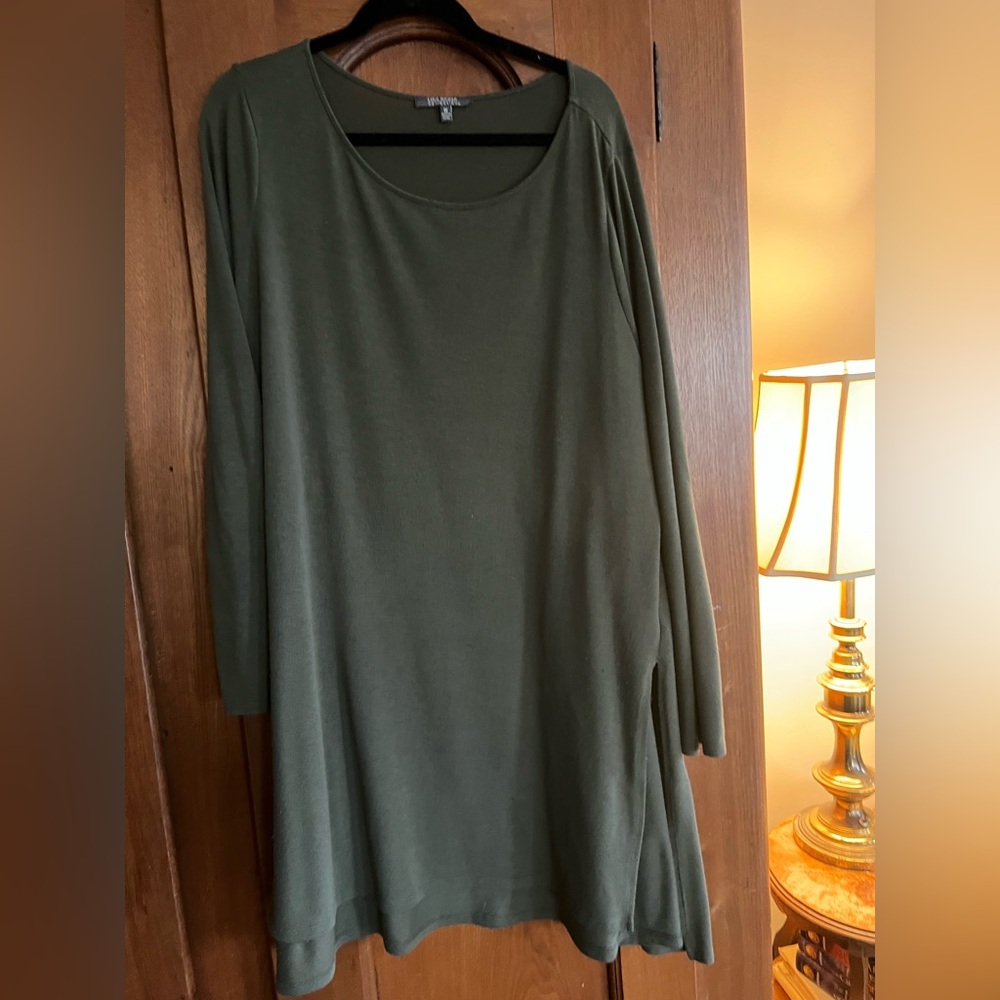 Lisa Rinna Collection Olive Tunic Top